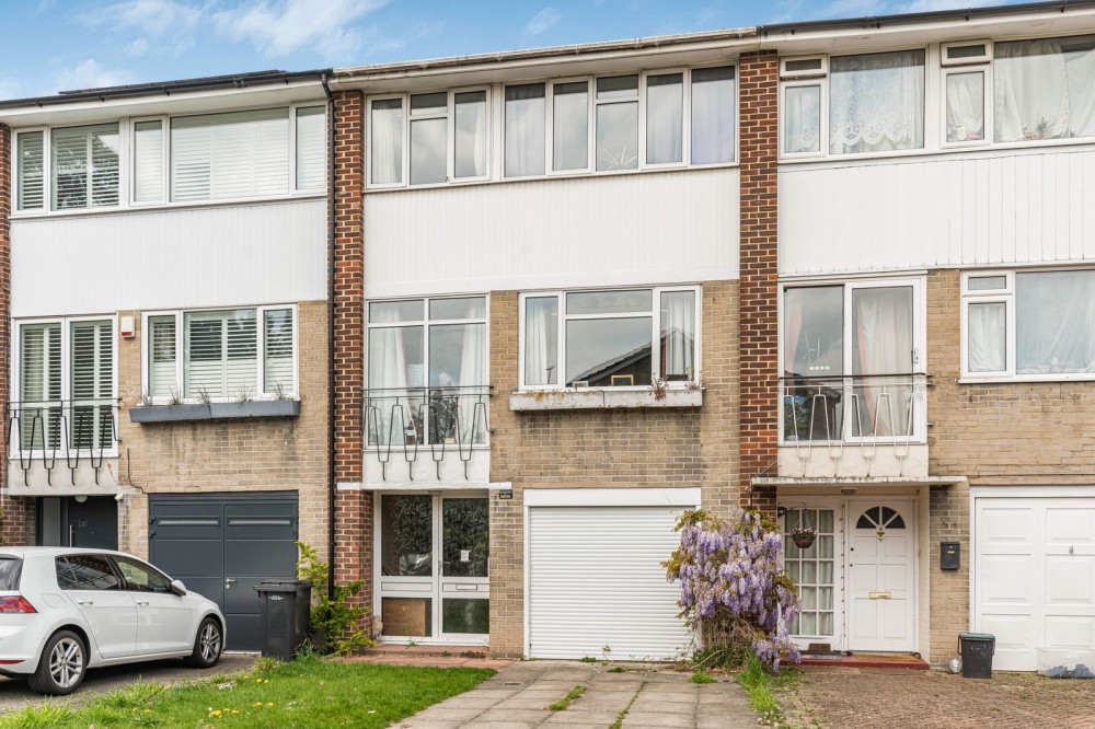 View Full Details for Vincent Close, Bromley, BR2 9ED