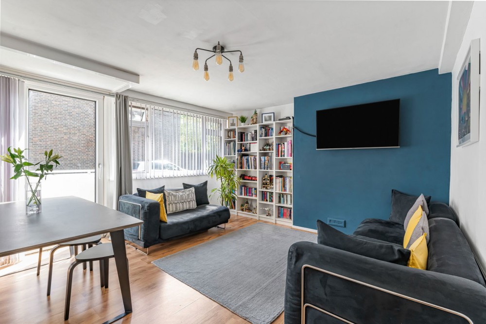 View Full Details for River Park Gardens, Bromley, BR2 0BH