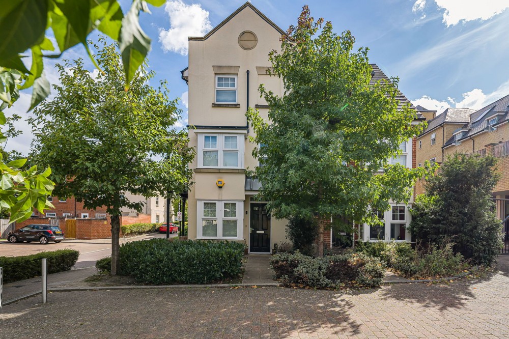 View Full Details for Lorimer Row, Bromley, BR2 9GQ