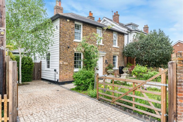 View Full Details for George Lane, Bromley, BR2 7LG