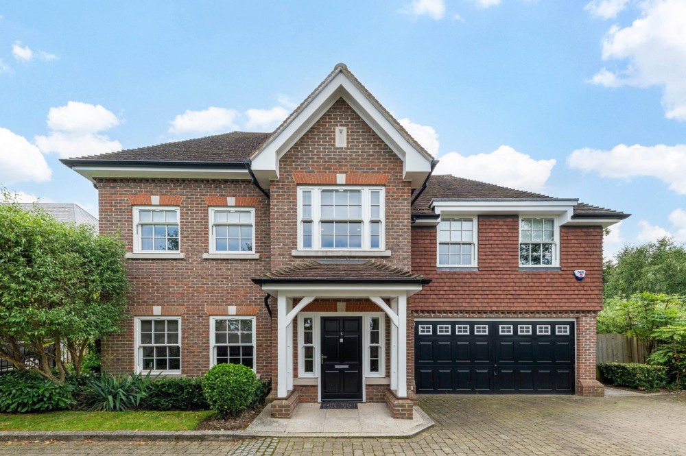 View Full Details for Fancourt Mews, Bromley, BR1 2GF