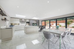 Images for Robin Hill Drive