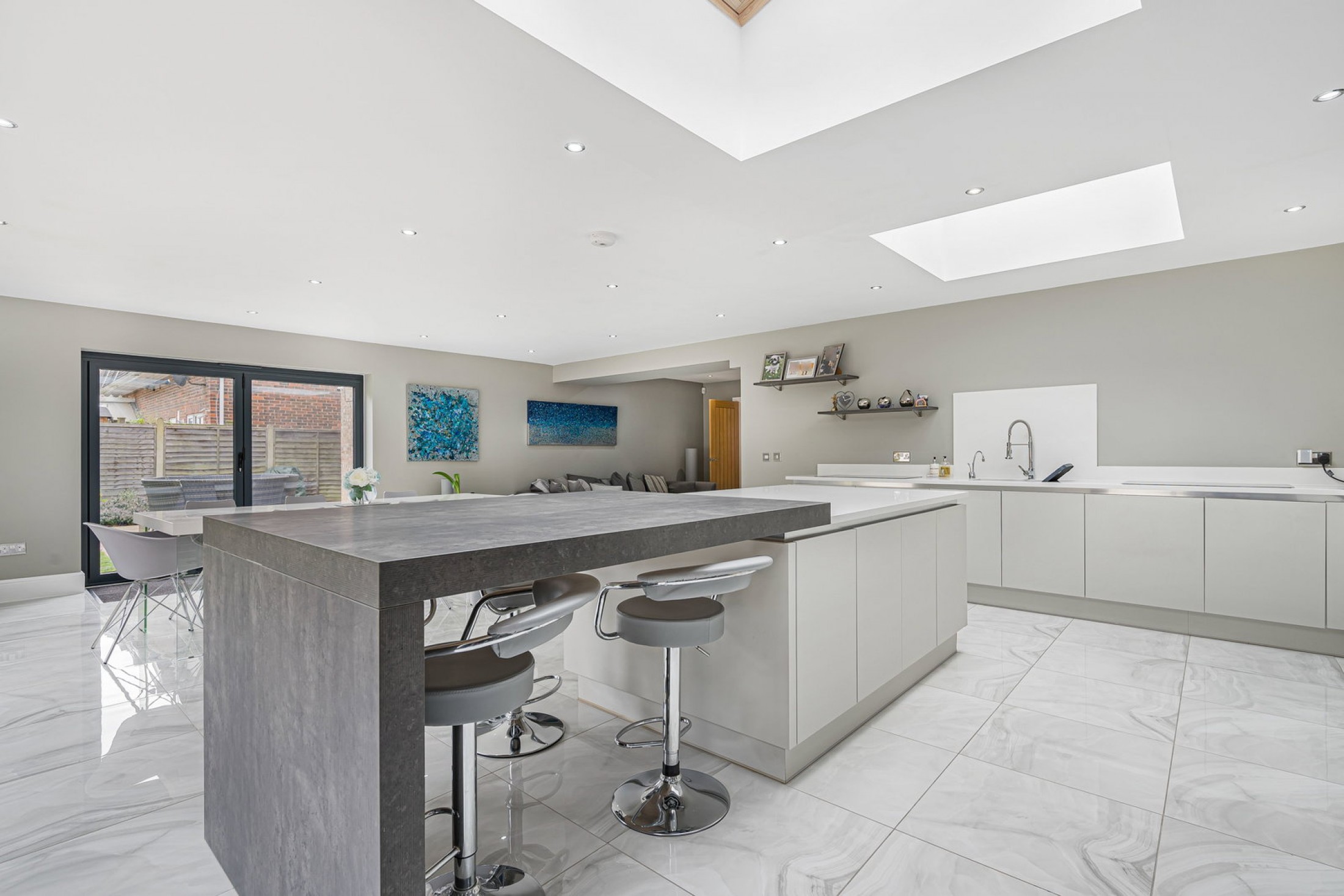 Images for Robin Hill Drive