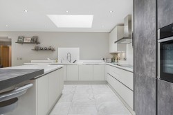 Images for Robin Hill Drive