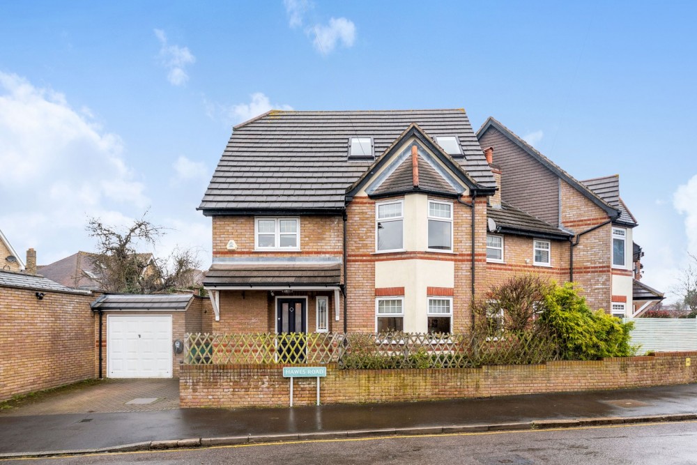 View Full Details for Hawes Road, Bromley, Kent