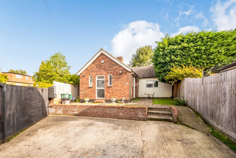 View Full Details for Nichol Lane, Bromley, BR1