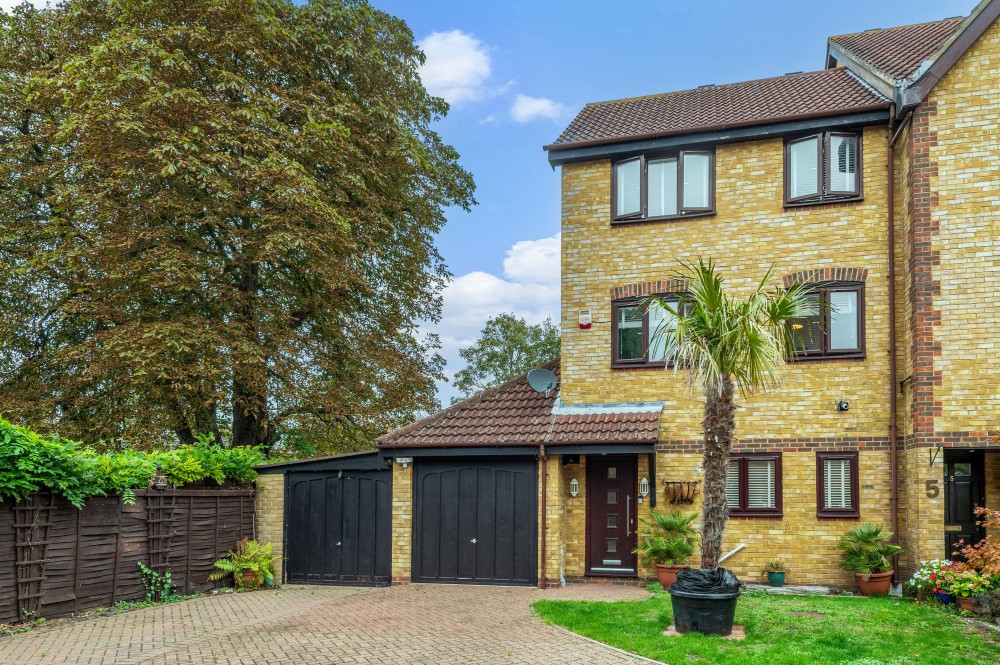 View Full Details for The Avenue, Beckenham, BR3