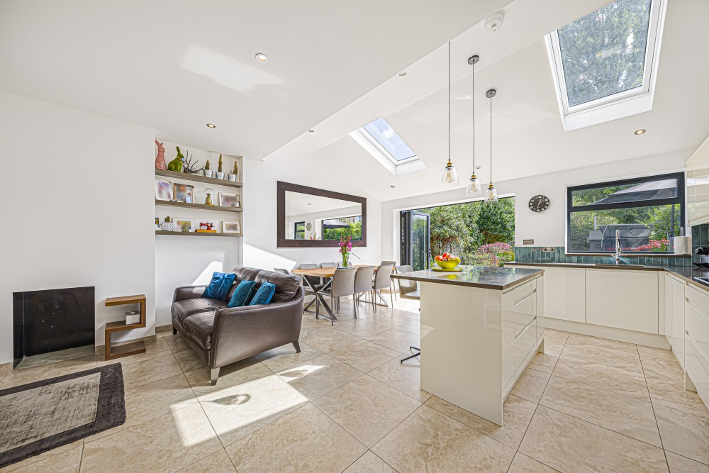 View Full Details for Babbacombe Road, Bromley, BR1