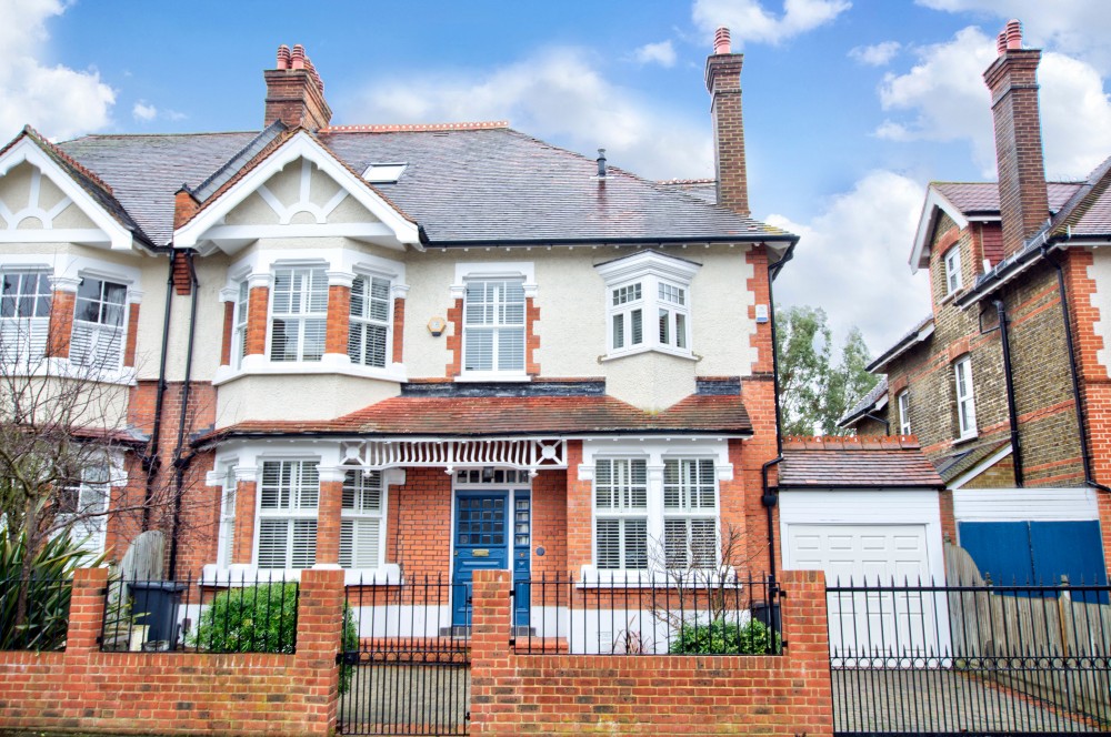 View Full Details for Kings Avenue, Bromley, BR1