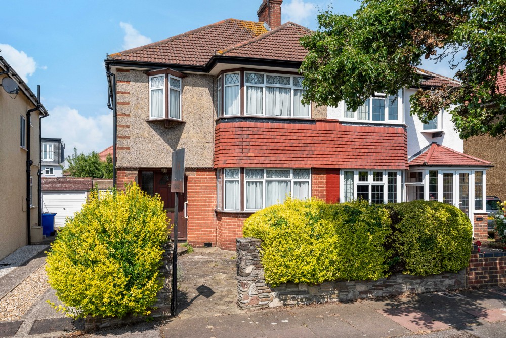 View Full Details for Chessington Way, West Wickham, BR4
