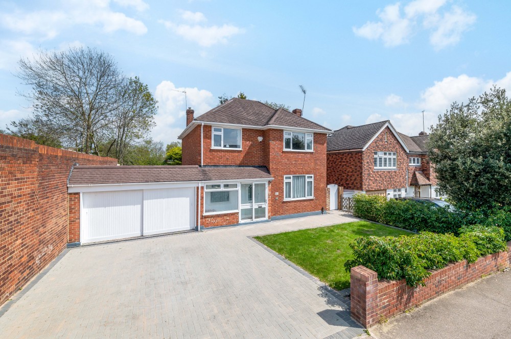 View Full Details for Woodlea Drive, Bromley, BR2